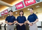 티웨이항공, 공항 지점 직원들에게 여름용 ‘쿨비즈’ 유니폼 지급