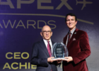 카타르항공, CEO의 글로벌 항공사 경영으로 APEX CEO 공로상 수상