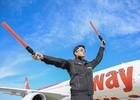 티웨이항공, 안전 운항 위한 '정비사 유니폼 개선'